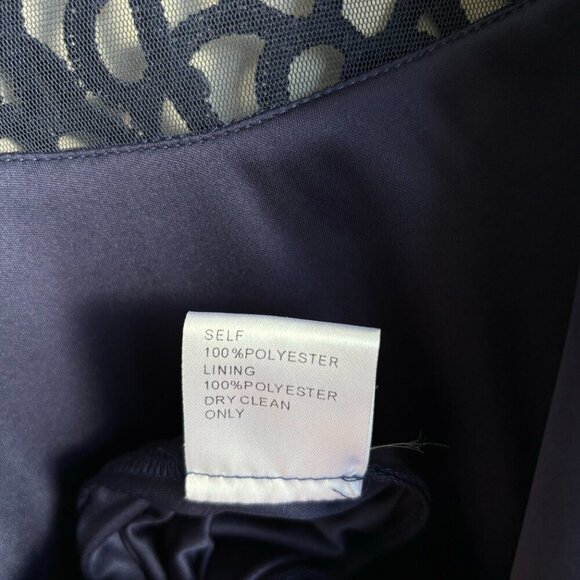 NWT Tadashi Shoji Formal Gown Size 6 Navy Blue Long Sleeve Floral Lace Bodice - Picture 16 of 16